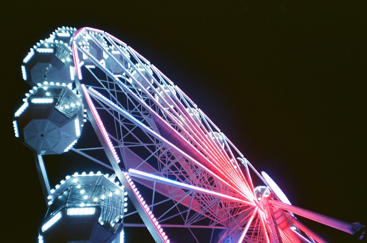 A ferris wheel in the dark